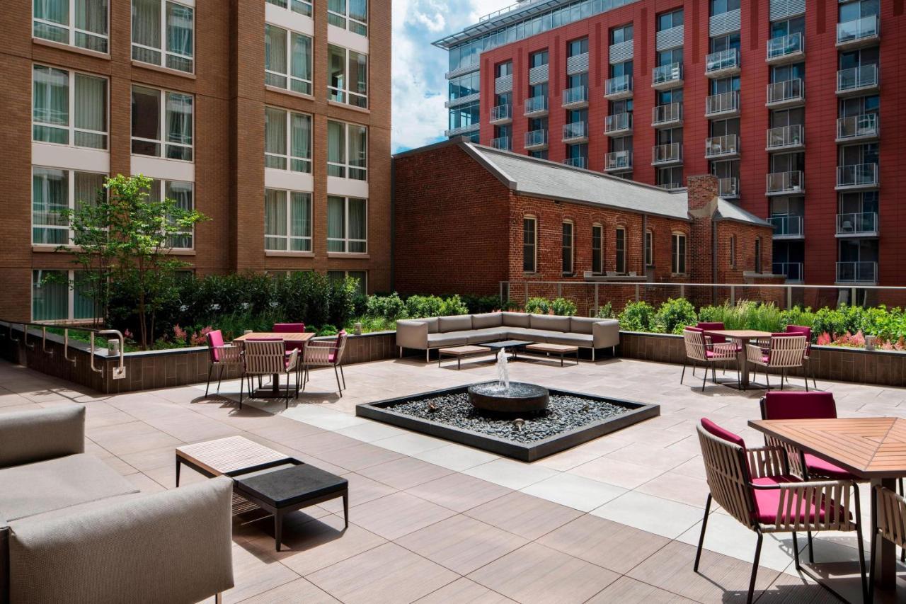 Courtyard By Marriott Washington Downtown/Convention Center Hotel Екстериор снимка