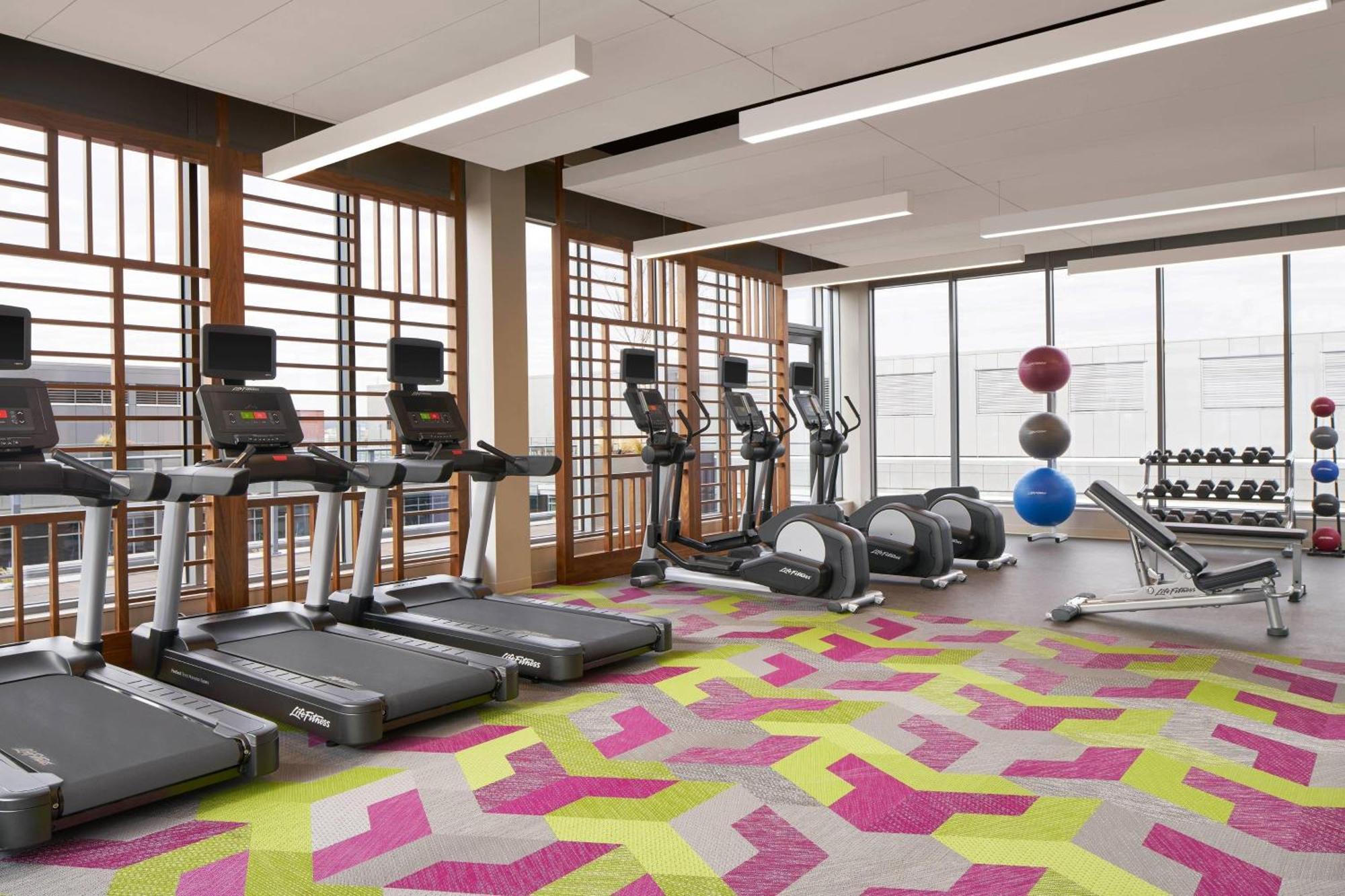 Courtyard By Marriott Washington Downtown/Convention Center Hotel Екстериор снимка