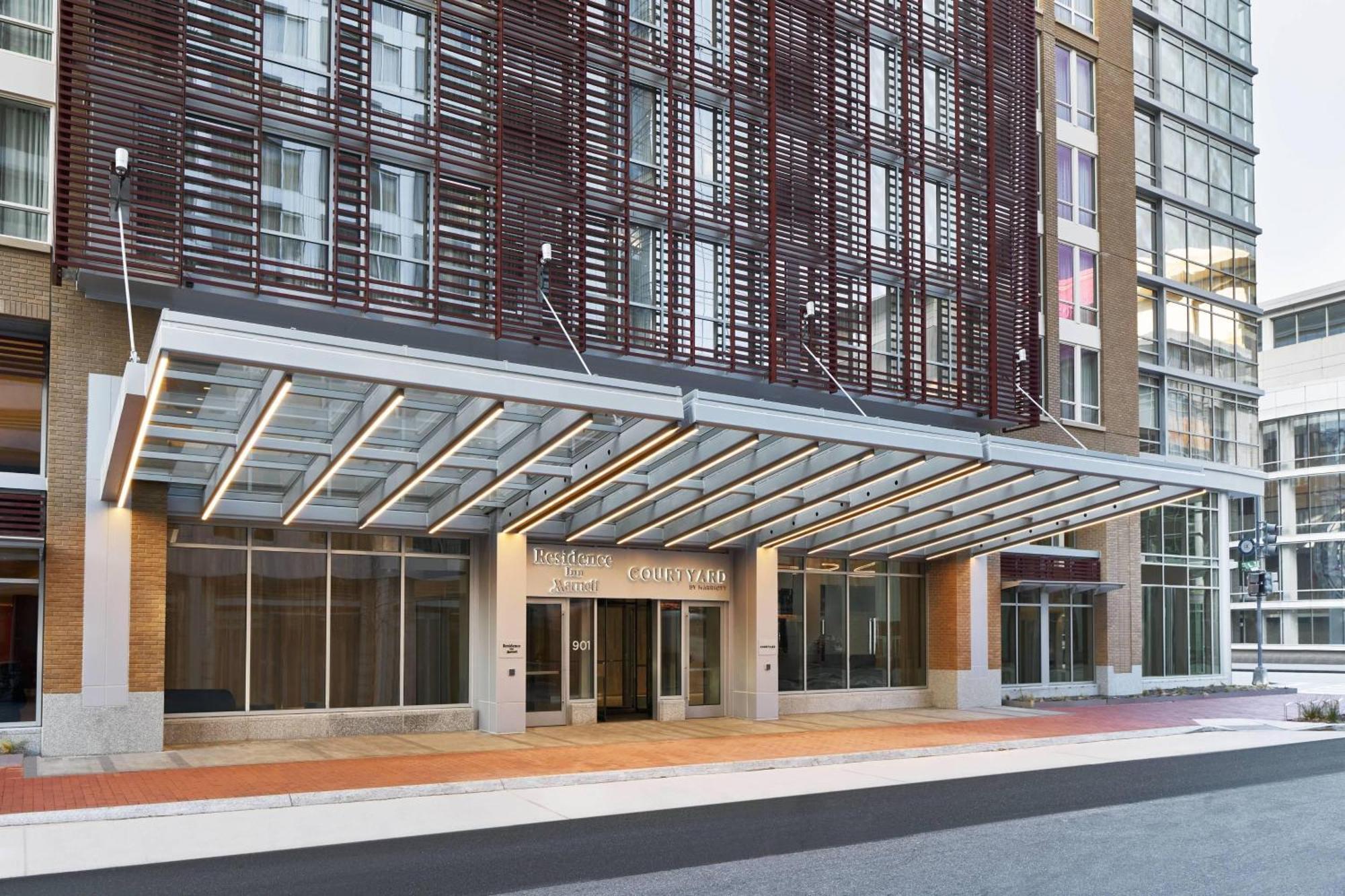 Courtyard By Marriott Washington Downtown/Convention Center Hotel Екстериор снимка